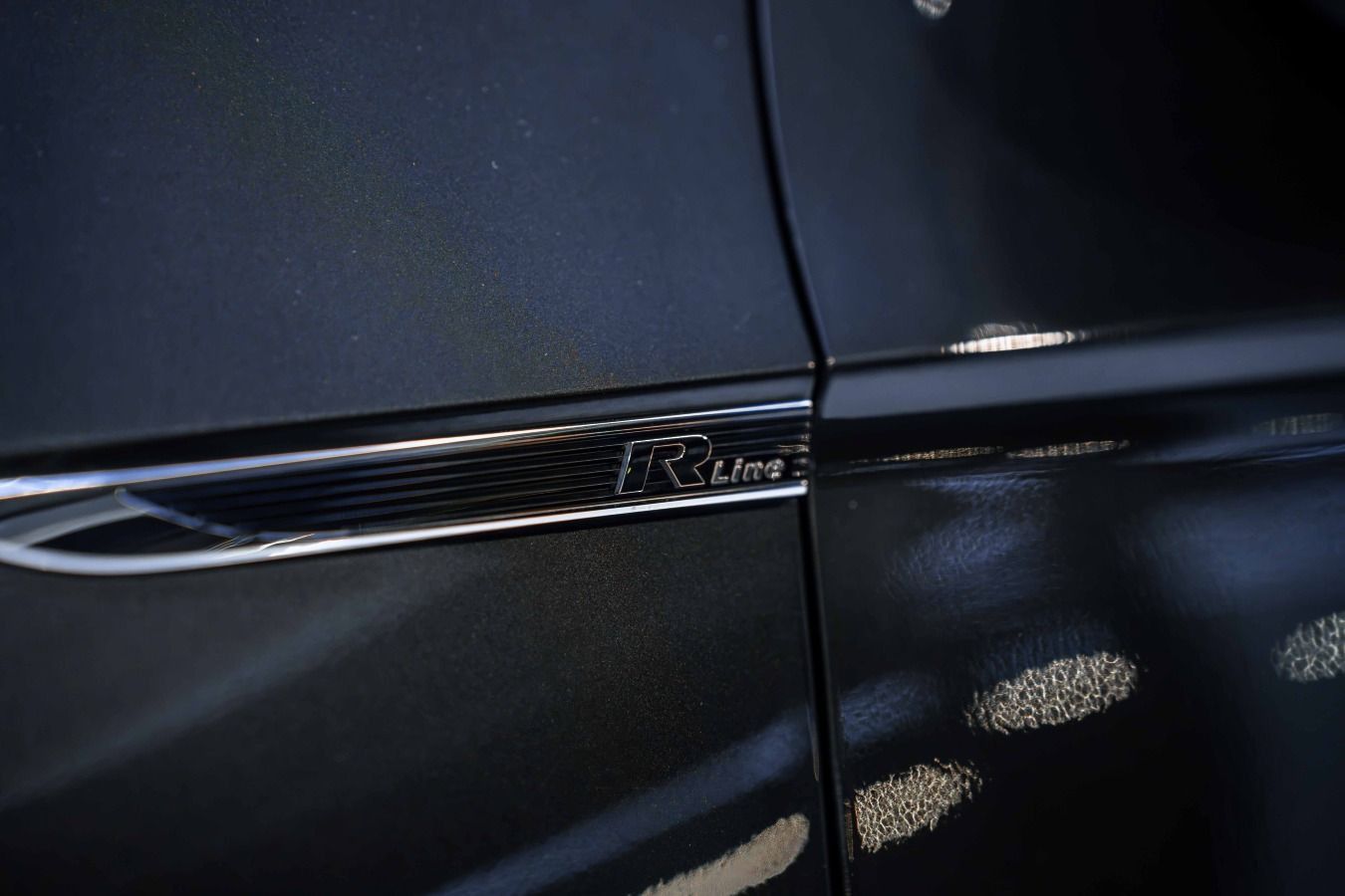 Volkswagen Passat Variant 2.0 TDI DSG 2x R-Line IQ-LED AHK foto 4