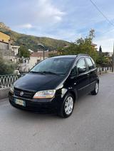 Fiat Idea 1.3 Multijet 16V Emotion - Fiat Idea: Emotion