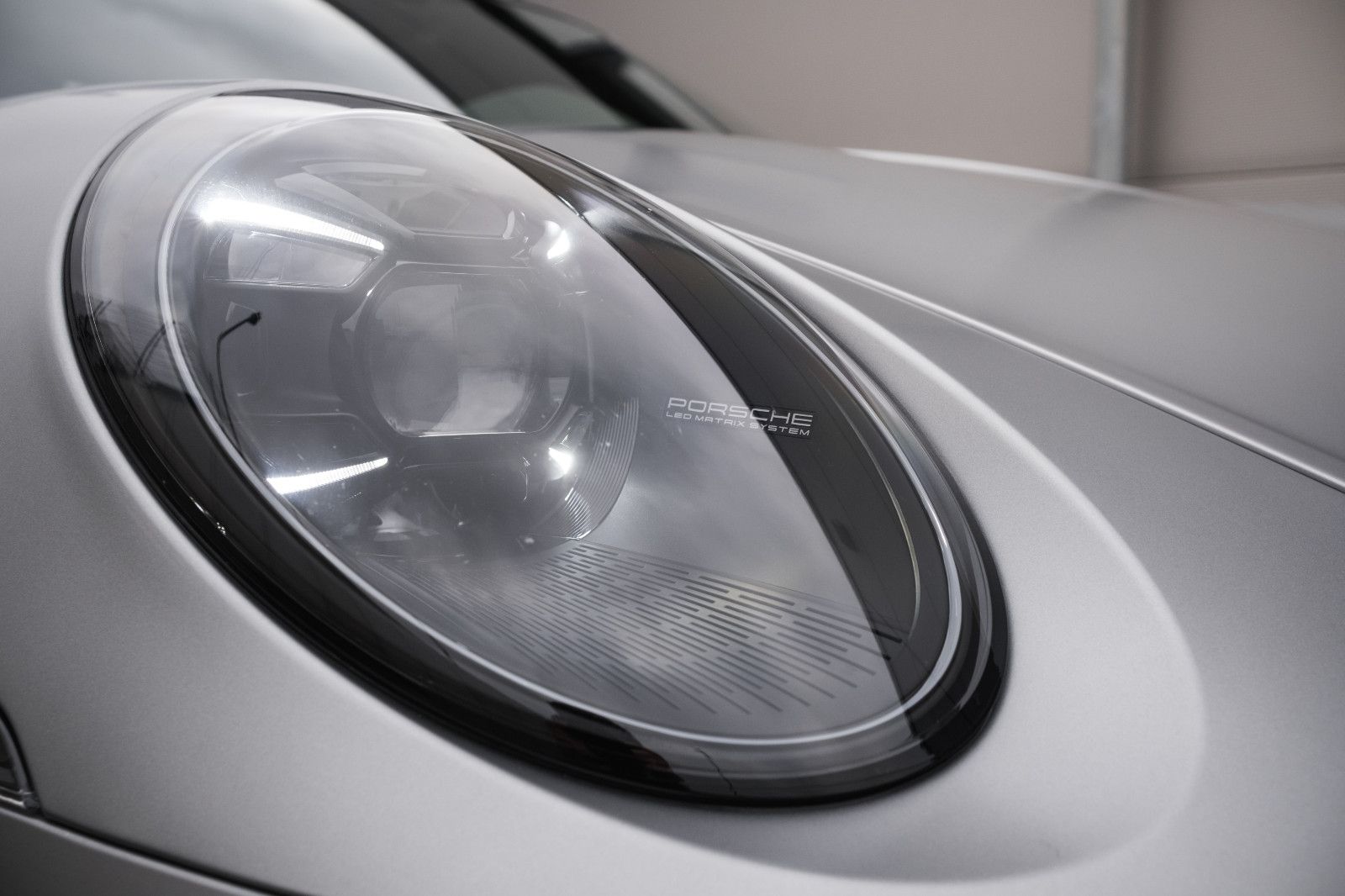 Fahrzeugabbildung Porsche 992/911GT3 Touring-Schalter-PCCB-Vollschale-Lift