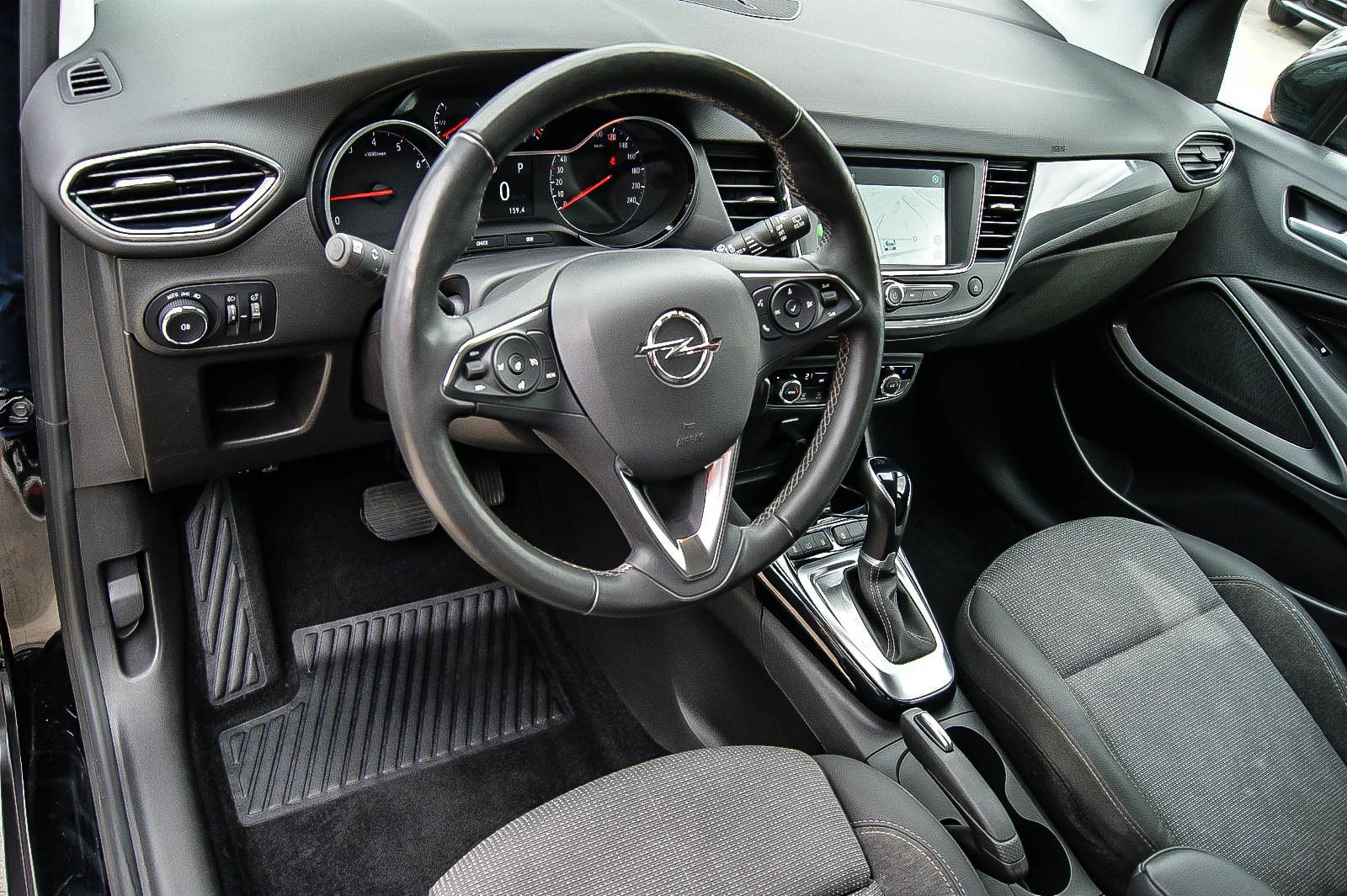 Fahrzeugabbildung Opel Crossland X 1.2 Elegance Automatik LED SIHZG LRH