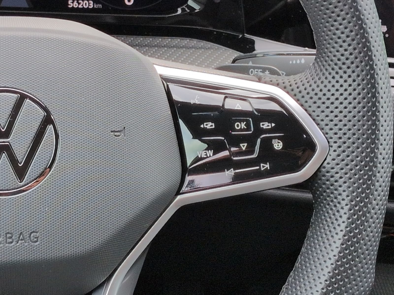 Golf VIII 1.5TSI DSG R-Line NAVI+SHZ+CLIMATRONIC