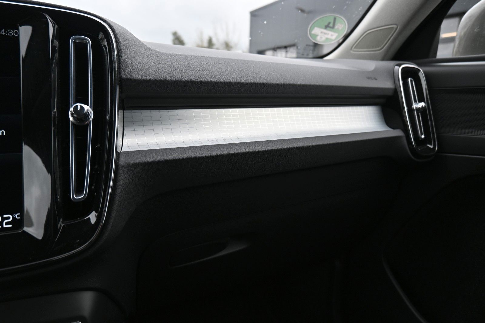Fahrzeugabbildung Volvo XC40 T4 RC Inscription Expression*RFK*FSHZG*ACC