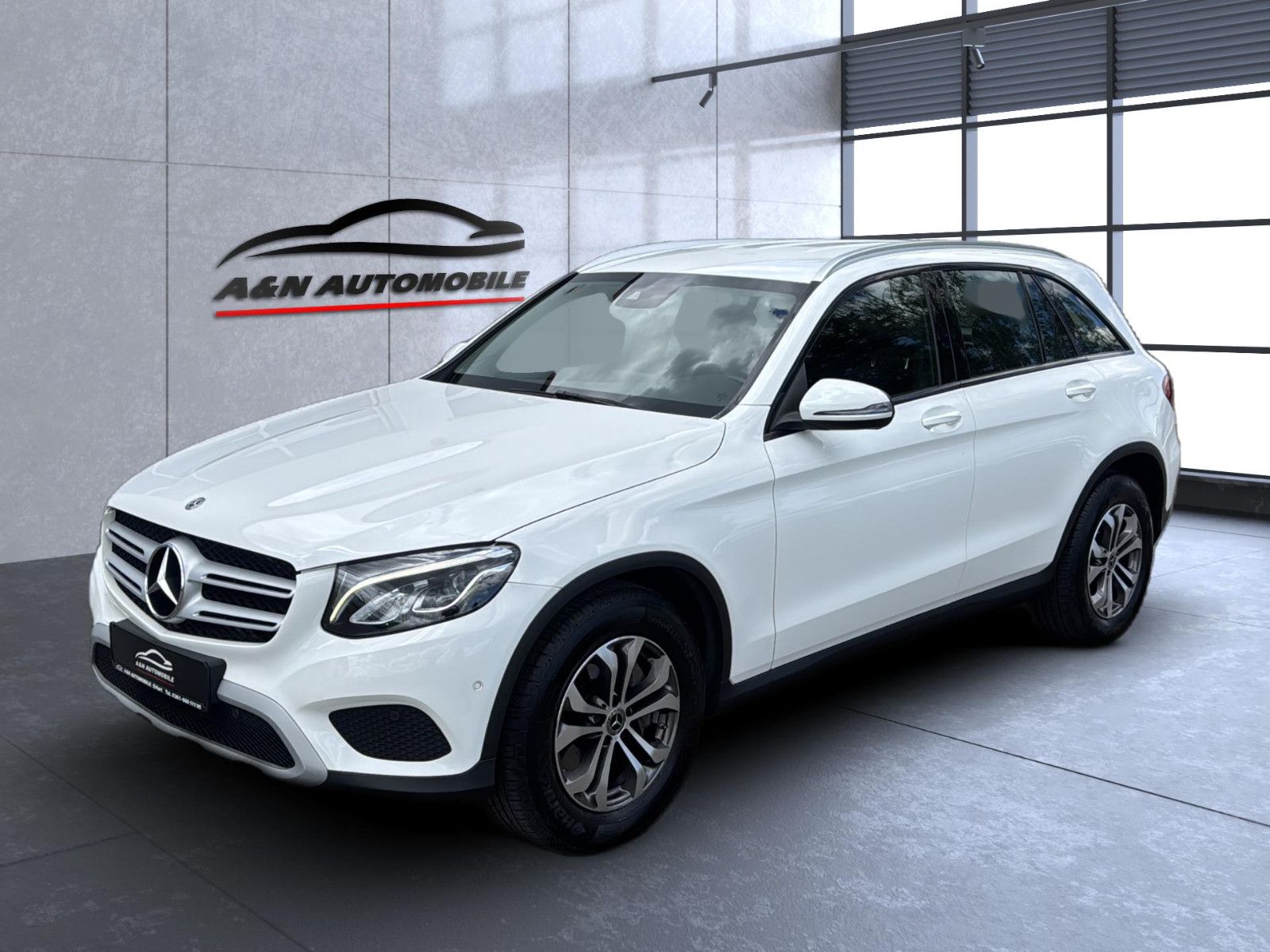 MERCEDES-BENZ GLC 220 d 4Matic+LED+NAVI+PDC+KLIMAA.+POLARWEISS