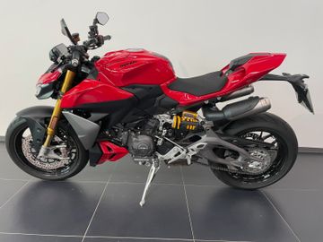 Ducati Streetfighter V2S