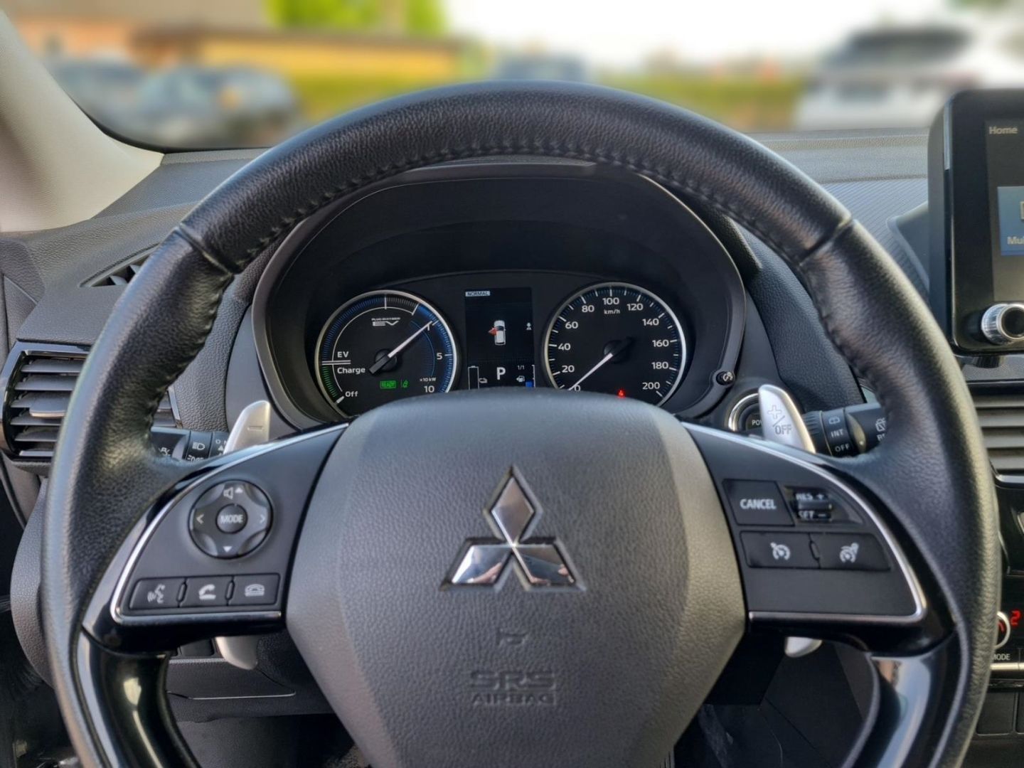 Fahrzeugabbildung Mitsubishi Eclipse Cross Basis 2.4 PHEV 4WD ALLWETTER+KAMER