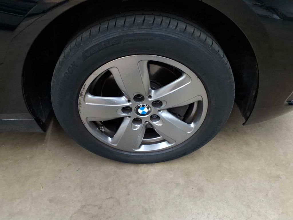 BMW 1 Series 2023