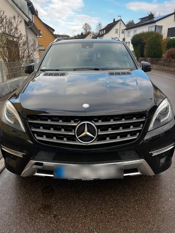 Mercedes-Benz Mercedes Benz Ml 350 AMG Paket Tüv bis 10...