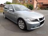 BMW 330xi touring - - gebrauchte BMW 3er Reihe aus dem Jahr 2005