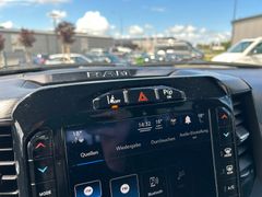 Fahrzeugabbildung Dodge RAM 1500 Limited LPG Luft LED HUD  Retrax dt.Fzg