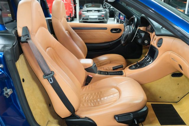 Fahrzeugabbildung Maserati Spyder Cambiocorsa/Tolle Farbgebung