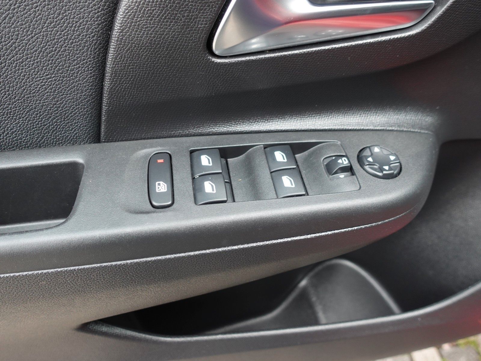 Fahrzeugabbildung Opel Corsa 1.2 Dir.Inj. Turbo GS74kw/NAVI/MATRIX/Tech