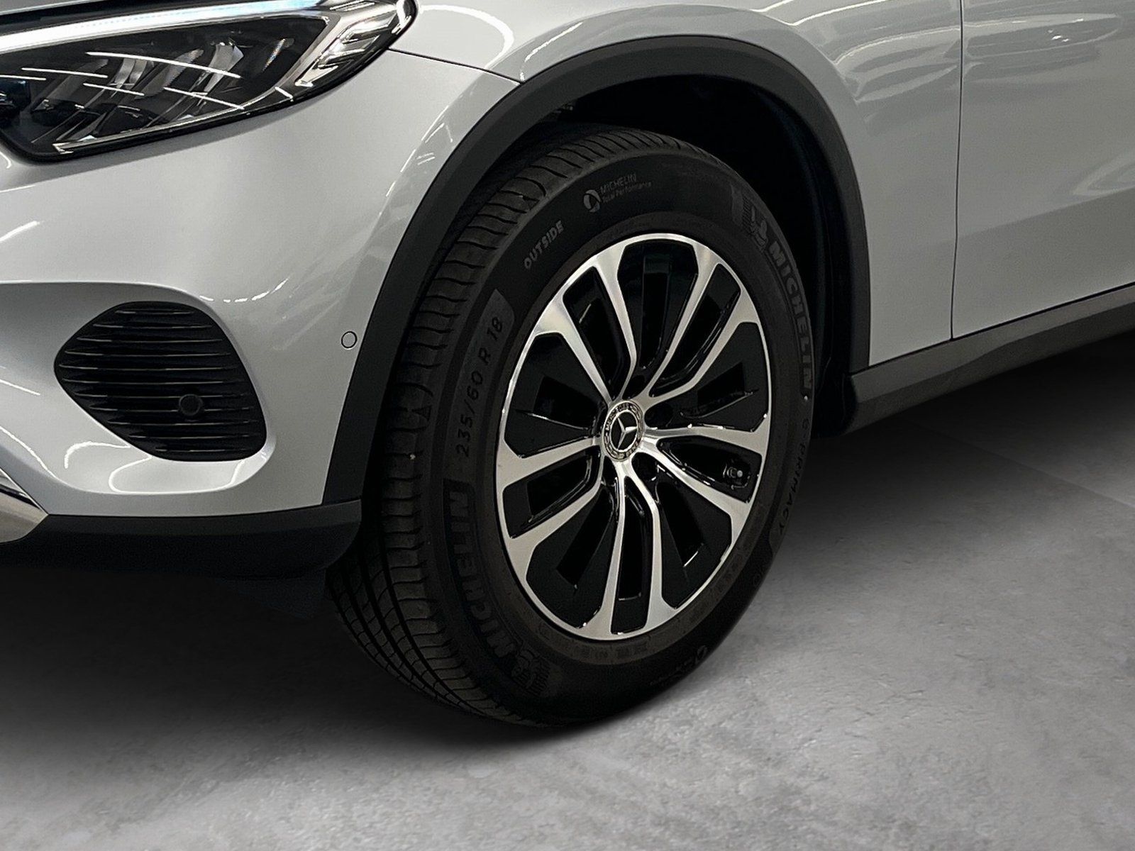 Fahrzeugabbildung Mercedes-Benz GLC 220 d 4M Avantgarde*Kamera*Totwinkel*Ambient