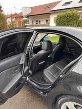 BMW 520i Schwarz E60 - BMW 520: E60