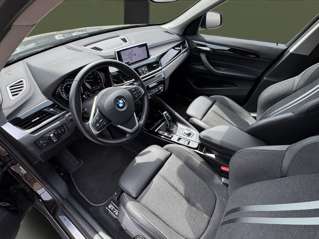 BMW X1 sDrive18d SPORTLINE LED NAVI PDC SHZ 19" foto 7
