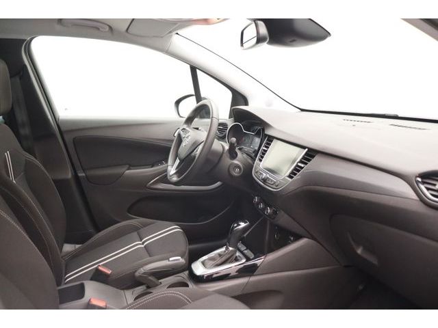 Fahrzeugabbildung Opel Crossland 1.2 Elegance AUT PANO LED NAVI