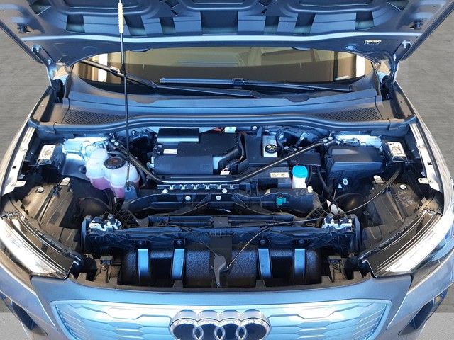 Fahrzeugabbildung Audi Q4 e-tron 40 AHK Navi LED HuD eleHeck Kamera