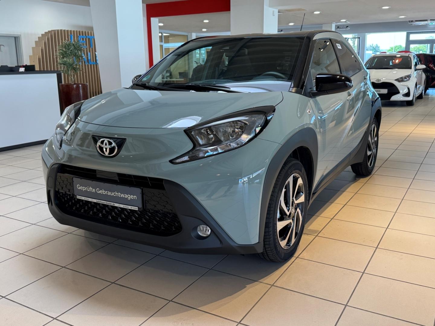 Toyota Aygo X Teamplayer / CarPlay & Android Auto / Sit