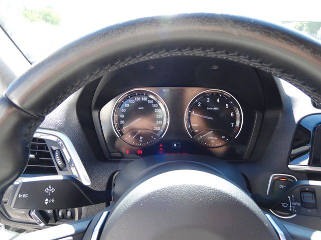 Fahrzeugabbildung BMW 118i/1.Hand/18-Zoll/PDC/57TKM/SitzH/Top-Zustand/