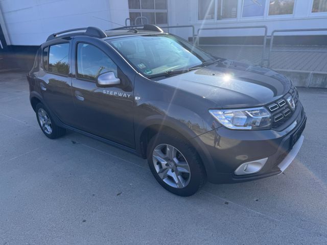 Dacia Sandero II Stepway Prestige 1,6 AUTOMATIK KLIMA