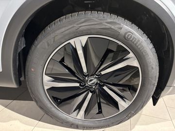 Fotografie 4 des Nissan Qashqai 1.3 DIG-T 4x4 MHEV Xtronic Tekna Pano Bo