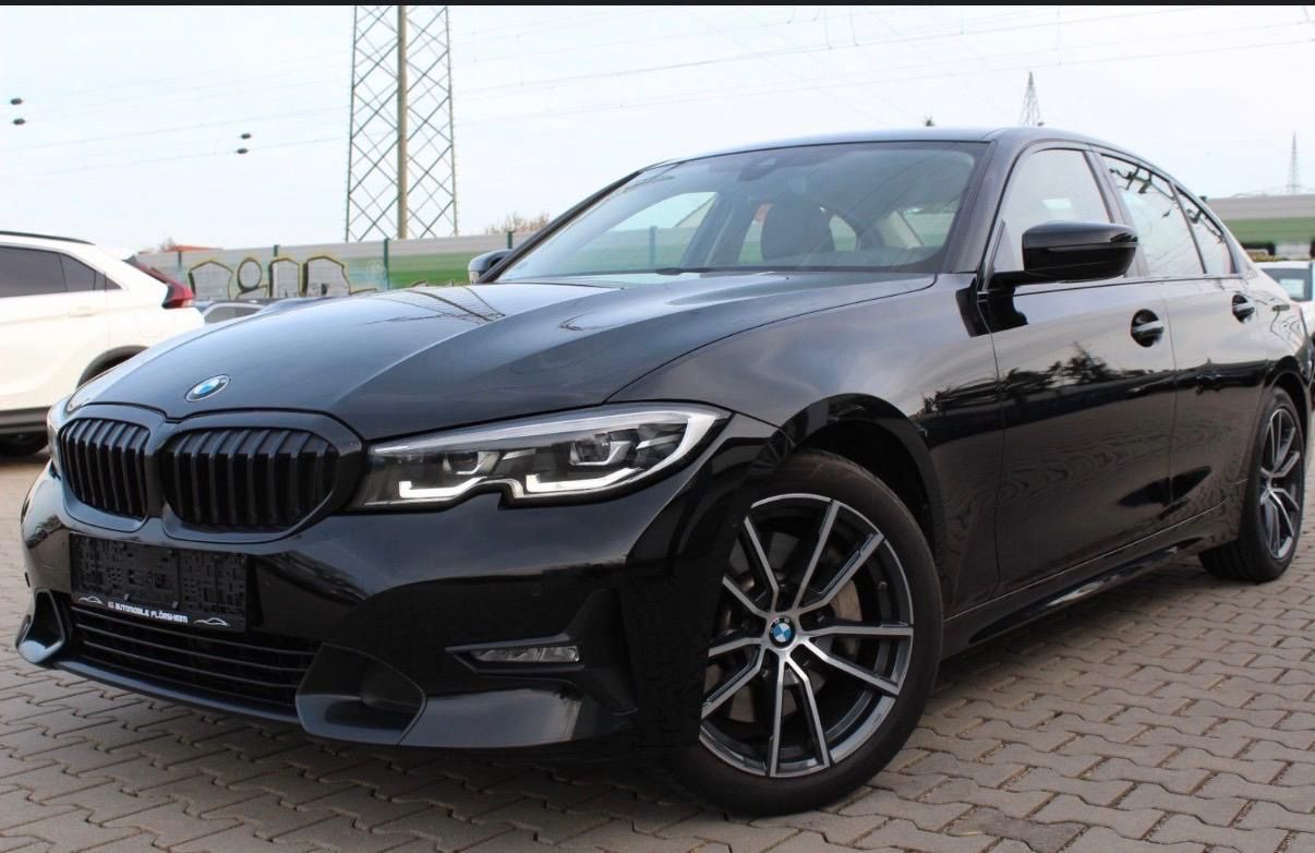 BMW 330i Sport Line Automatic Sport Line Checkheft