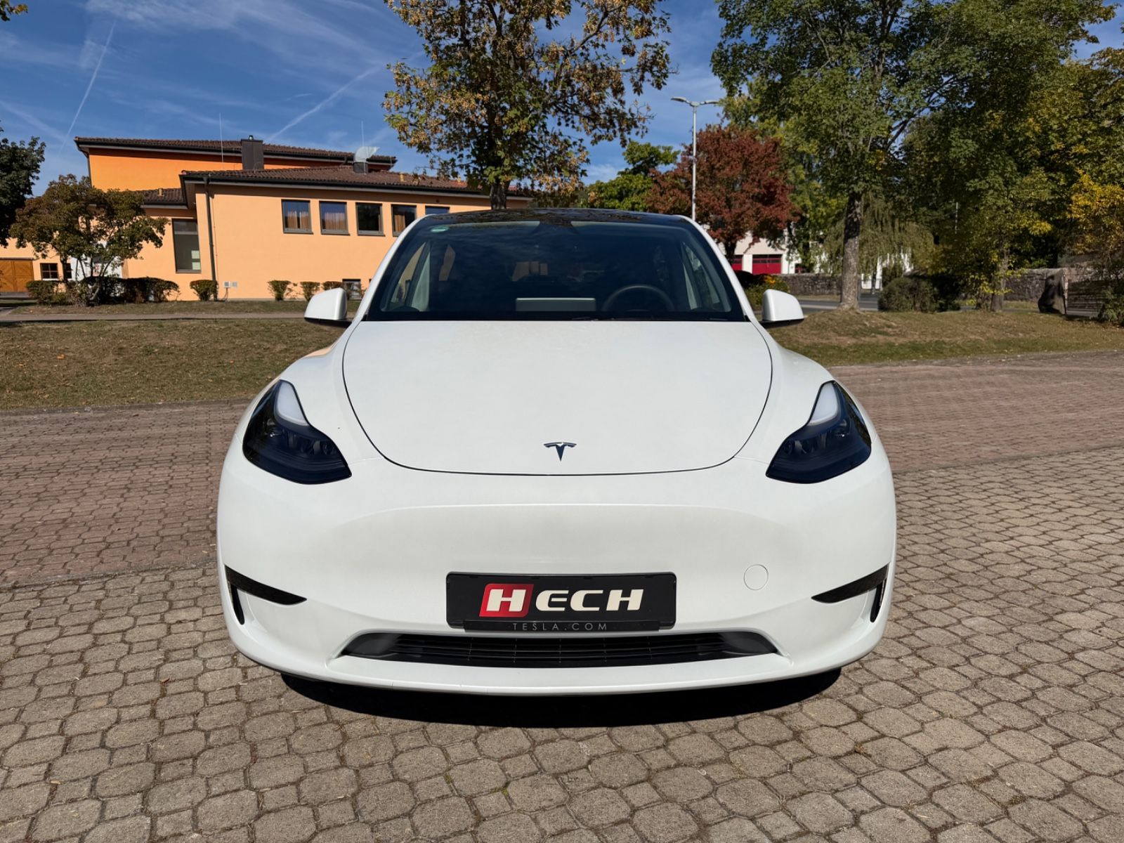 Tesla Model Y Standard RWD AHK FSD 4 imagem 2