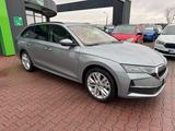 Skoda OCTAVIA Combi 1.5 TSI mHEV 85 kW 116 PS AHK - Skoda Octavia: Head-Up Display