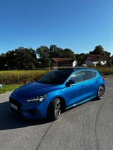 Ford Focus 1,5 EcoBoost 134kW ST-Line, B&O, Pano.