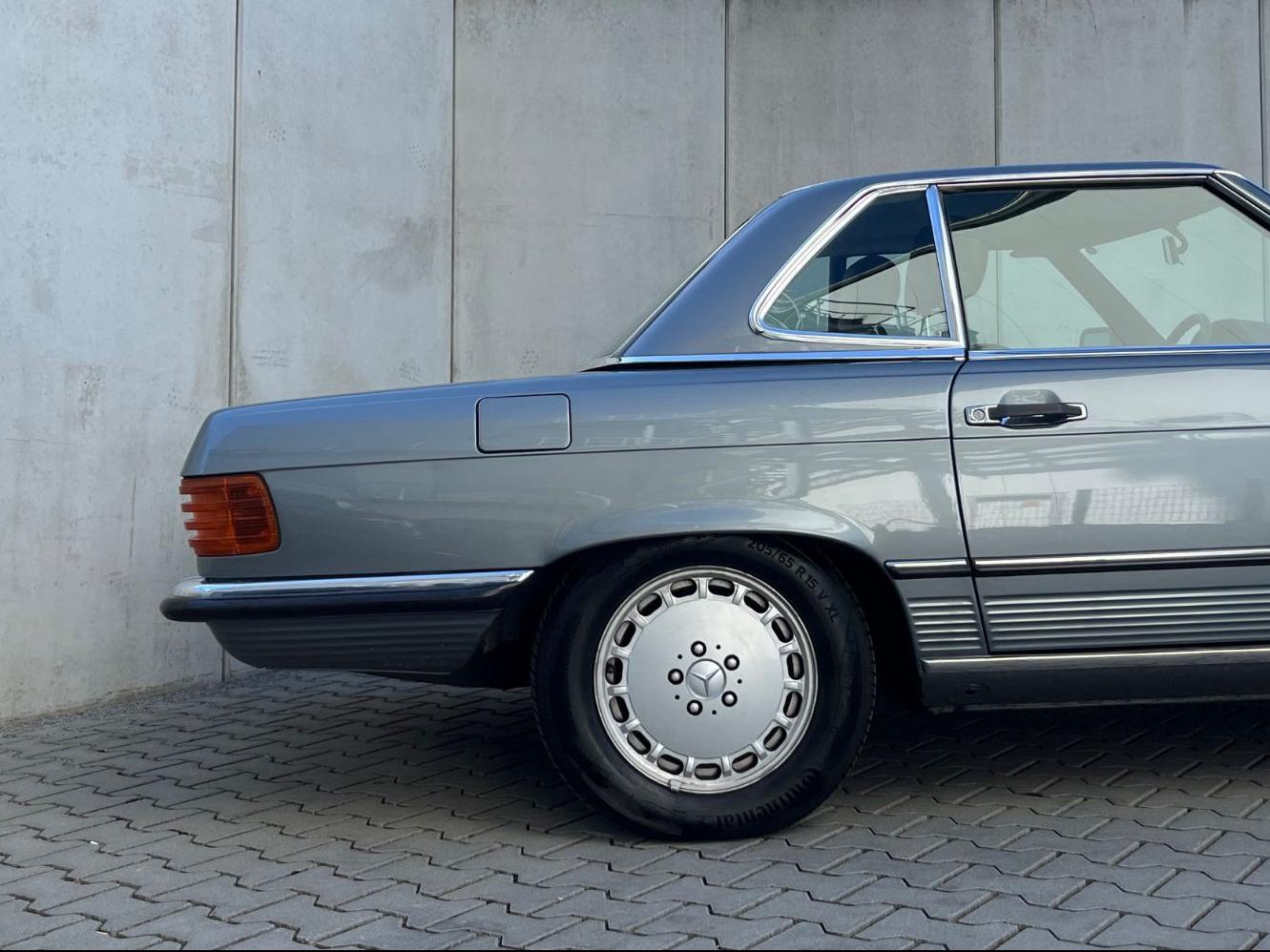 MERCEDES-BENZ SL 300 SL 179 CH BVA - VOLANT EN CUIR - SELLERIE CUIR - HARD TOP - CARNET D'ENTRETIEN DISPONIBLE - IMMATRICULATION COLLECTION