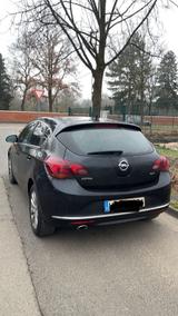 Opel Astra 2.0 CDTI Automatik - Opel Astra mit Diesel-Antrieb: 2.0