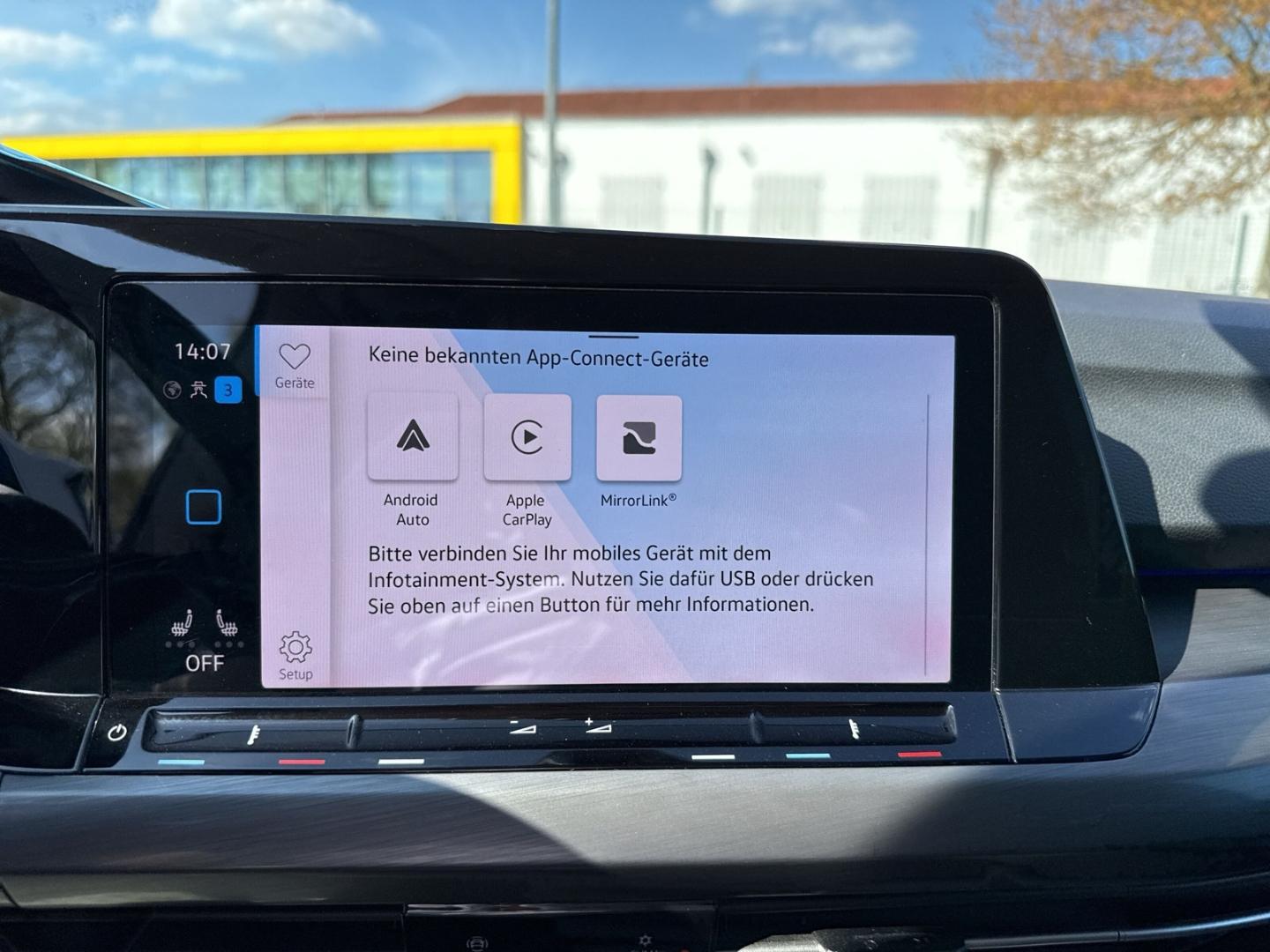 Volkswagen Golf VIII 1.5 eTSI DSG Style El. Panodach Navi D, миниатюра 13
