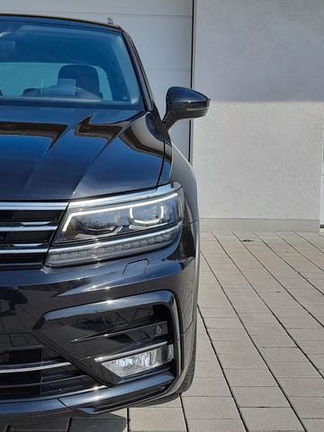 Volkswagen Tiguan 4Motion239ps/2xR-Line/HuD/LED/DigitalC