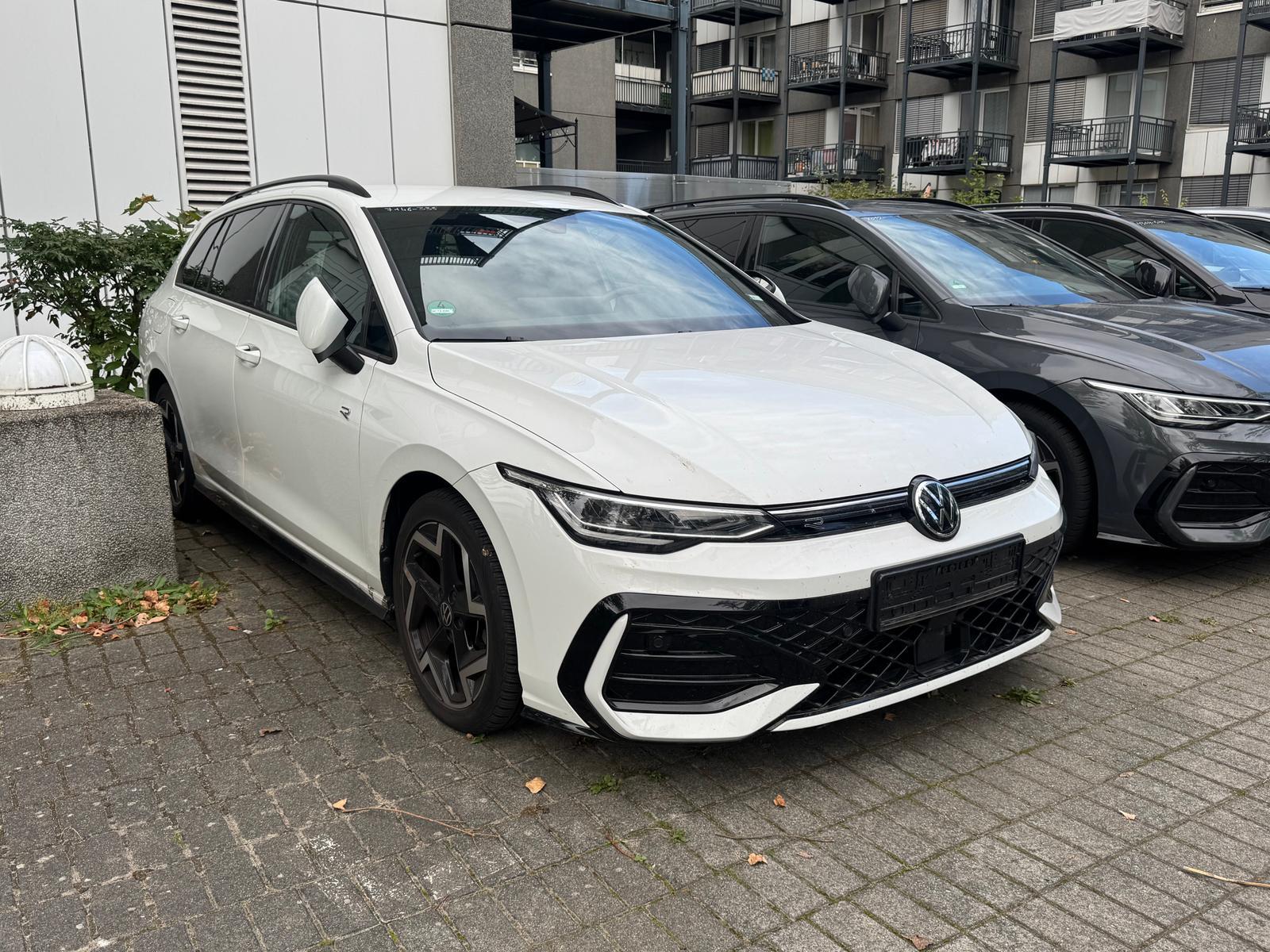 Volkswagen Golf 1.5 eTSI R-Line DSG Multimedia+Lenk/SHZ+R-K, миниатюра 22