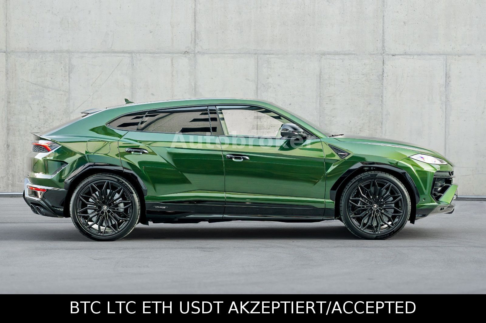 Lamborghini Urus buy