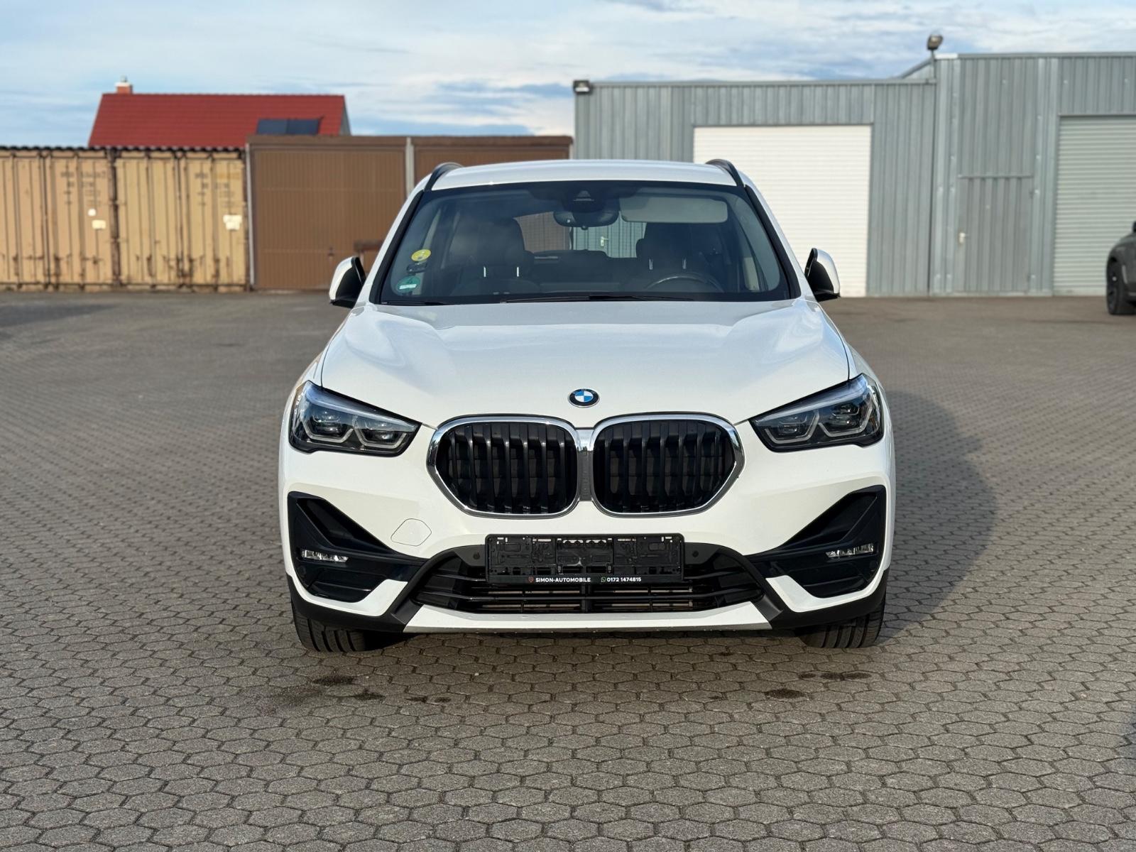 BMW X1 xDrive 18 d Sport Line Head-Up Display!