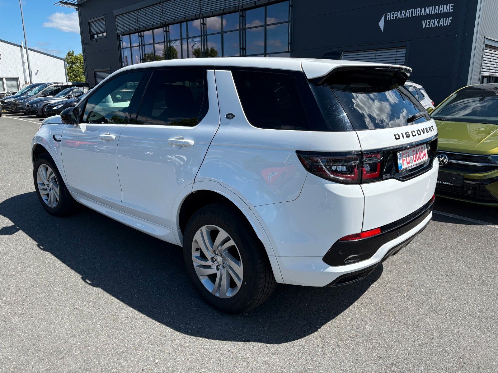 Land Rover Discovery Sport R-Dynamic S 4x4 Leder Navi Kamer foto 4
