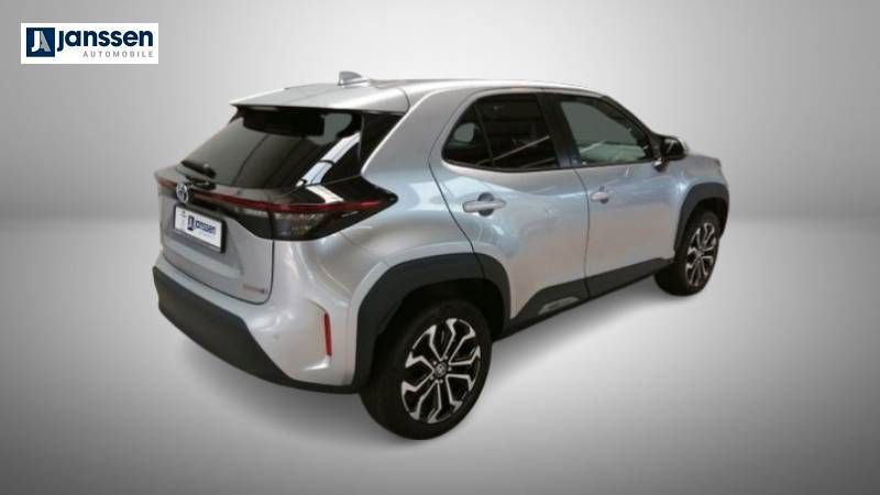Fahrzeugabbildung Toyota Yaris Cross Hybrid 1.5 VVT-i Team Deutschland