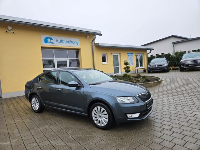 Skoda Octavia Lim. Joy*Sitzheizung*Klima*1 Hand*PDC