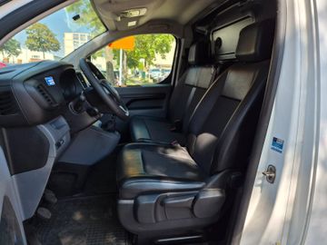 Opel Vivaro - 11