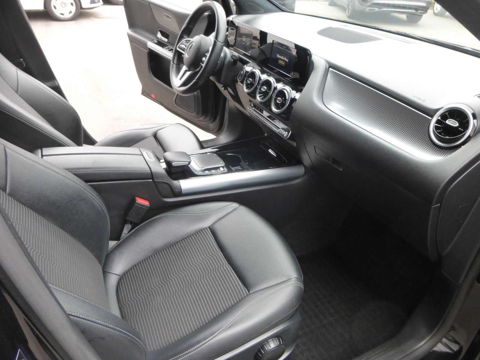 Mercedes-Benz B 200 d Progressive foto 21