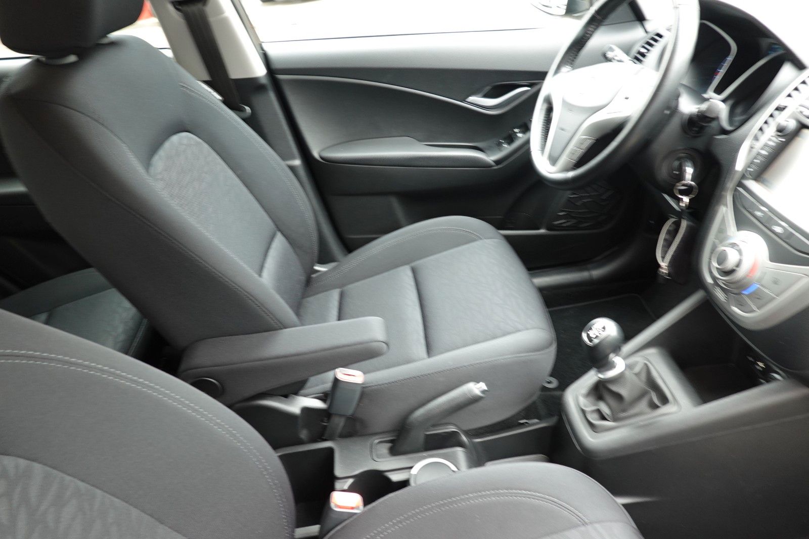 Fahrzeugabbildung Hyundai ix20 1.4 blue YES! Plus