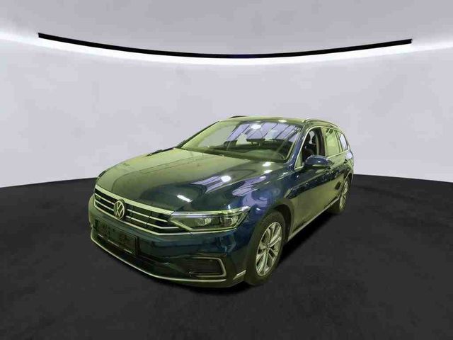 Volkswagen Passat Variant GTE Matrix-LED/AHK/Kam/SHZ/ACC