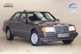 Mercedes-Benz 300 E 180PS Auto 4Matic Schiebedach Leder Tempo - gebrauchte Mercedes-Benz E 300 aus dem Jahr 1993
