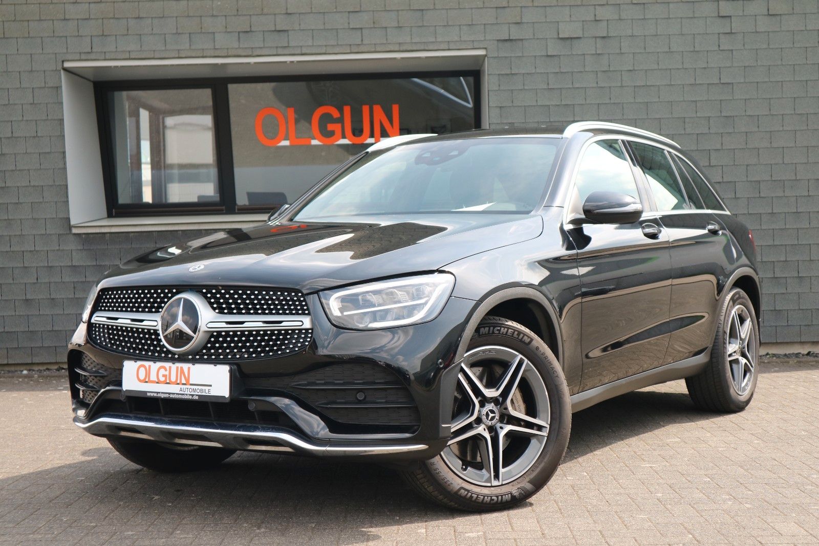 Mercedes-Benz GLC 220 d 4Matic AMG *AMBIENTE*AIRMATIC*CAM*