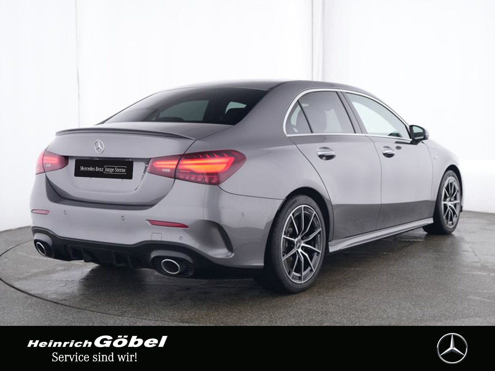 Fahrzeugabbildung Mercedes-Benz A 35 4M Lim. PANO+MULTIBEAM+KAMERA+AMBIENTE+NAVI