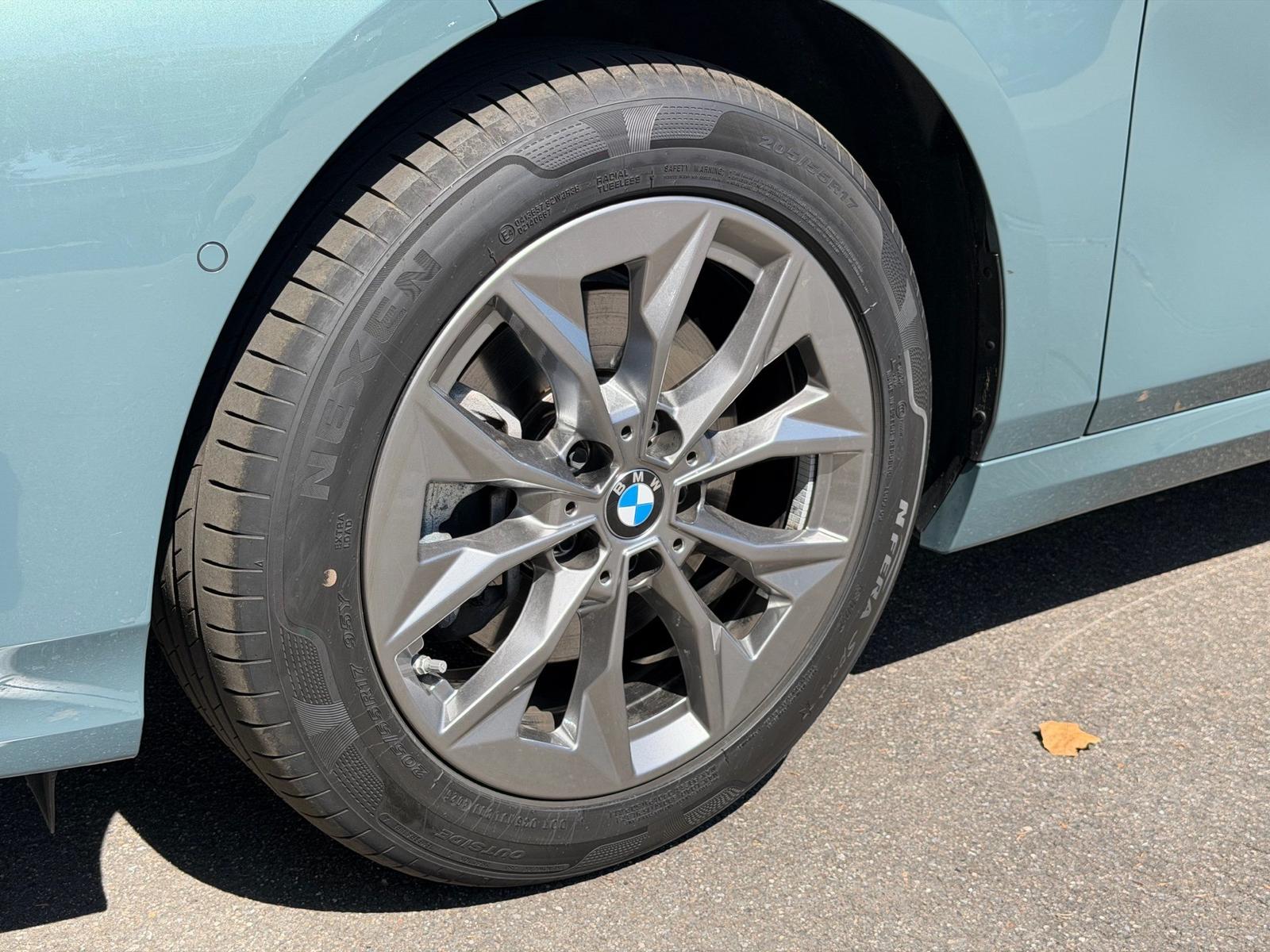 BMW 120 HK SOUND+AHK+LR HZ+ACC+KAMERA+LM17