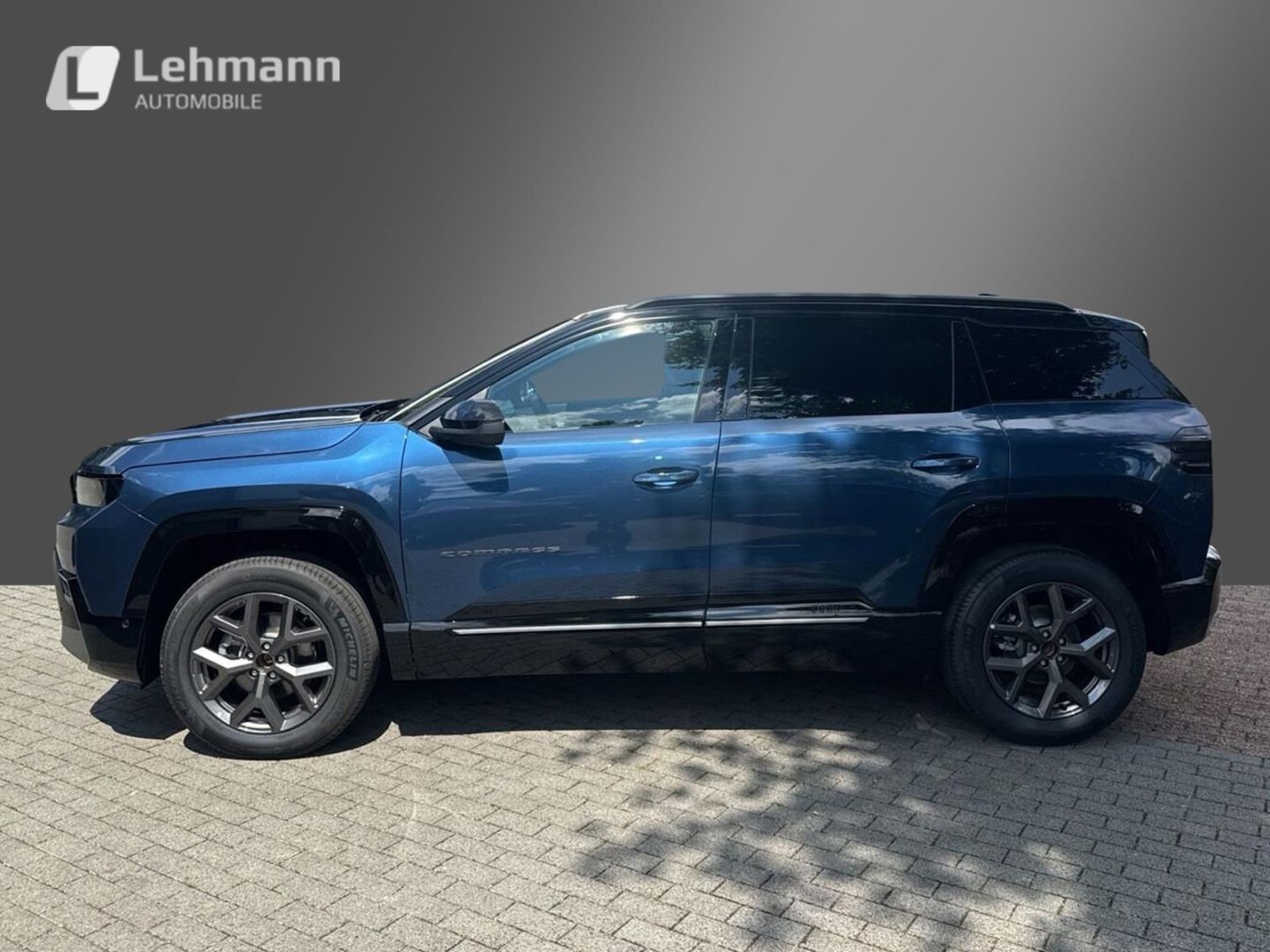 Fahrzeugabbildung Jeep Compass MY26 FIRST EDITION E-HYBRID PANO VOLL