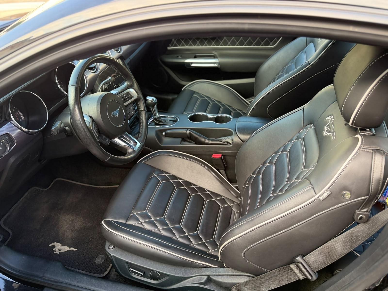 Ford Mustang Fastback 2.3 EcoBoost 310 ch – BVA – Cuir – Caméra – 88 000 km