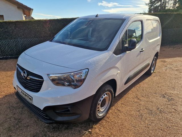 Fahrzeugabbildung Opel Combo E Cargo, Klima, Tempomat Berganfahrass. Re
