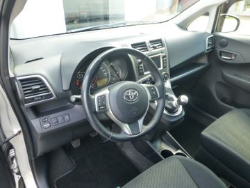 Toyota Verso-S Life